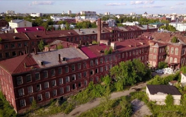 "АСМ Групп" приглашено Правительством Российской Федерации к участию в грандиозном проекте реставрации Большой Ивановской мануфактуры с приспособлением ее зданий под Научно-образовательный кампус.

Бывшее текстильное предприятие Иваново, располагающееся в самом центре города по обе стороны реки Уводь, основано в 1751 году крепостным графа Шереметьева - Ямановским. Мануфактура была одной из наиболее развитых технически фабрик России, ее ткани отличались самым высоким качеством. С 2008 года работа фабрики полностью остановлена.

В ближайшие дни специалисты "АСМ Групп" посетят историческую мануфактуру и начнут разработку Концепции реставрации и приспособления.